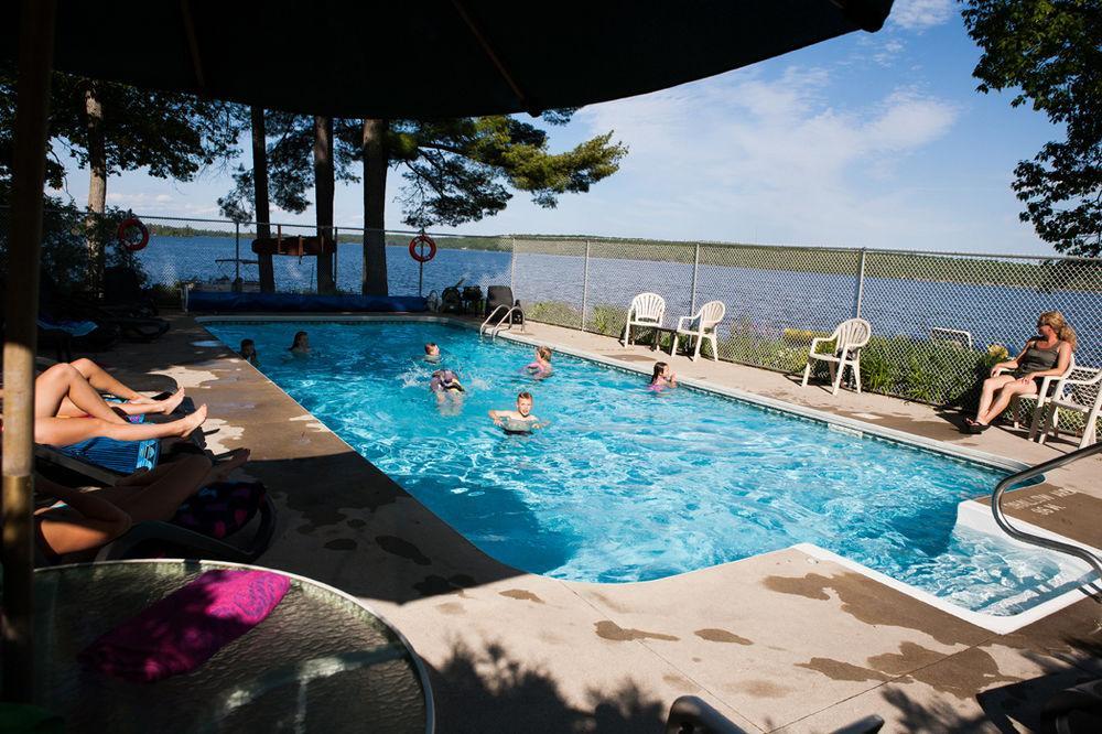 Beachwood Resort Deer Bay Екстер'єр фото