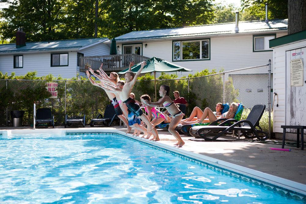 Beachwood Resort Deer Bay Екстер'єр фото